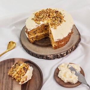 Carrot Cake 6"